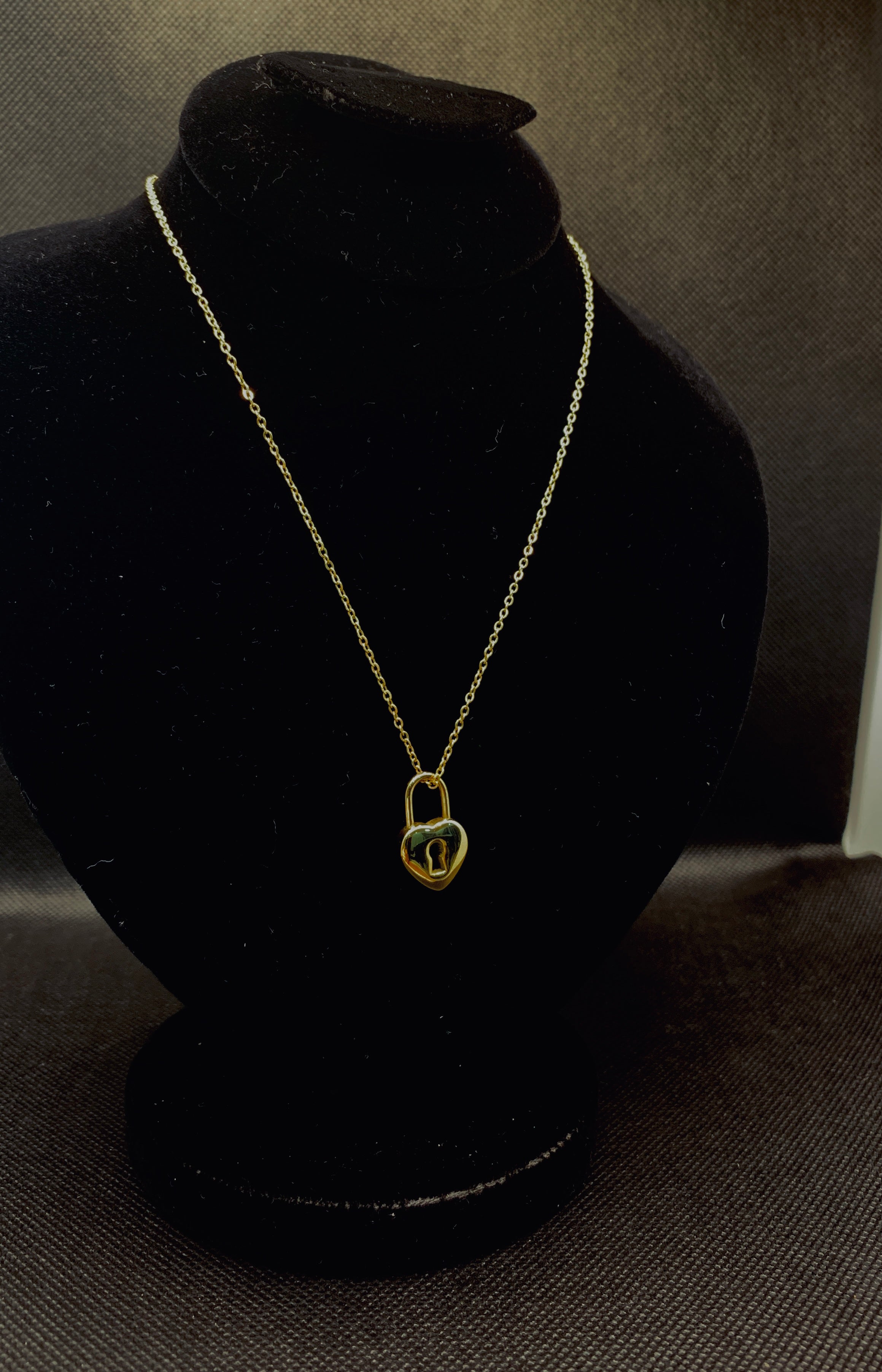 Romantic Heart Padlock Locket Chain – Golden Love Pendant