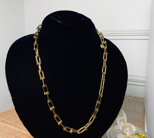 Modern Industrial Bold Link Chain – Golden Statement Necklace