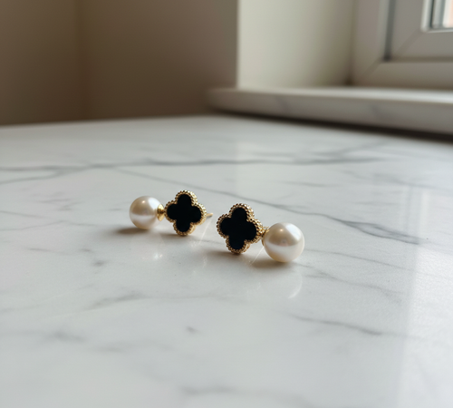 Black clover earrings 1