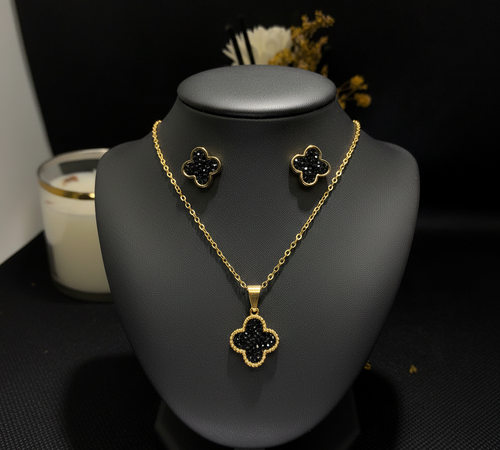 Black Sparkle Clover Stainless Steel Jewelry Set