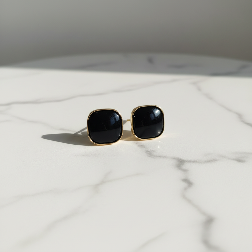 Black square top view