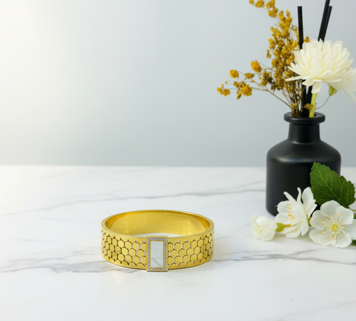 Luxury Gold Bracelet - Black Velvet Display